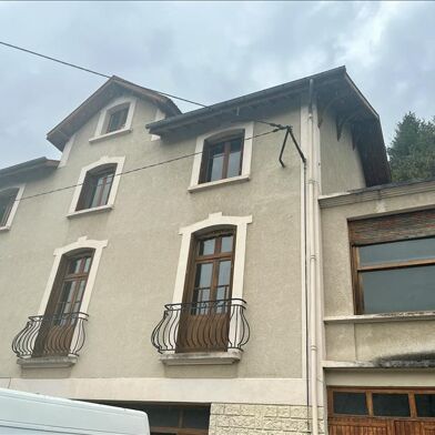 Maison 11 pièces 215 m²