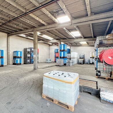 Commerce  5250000 €