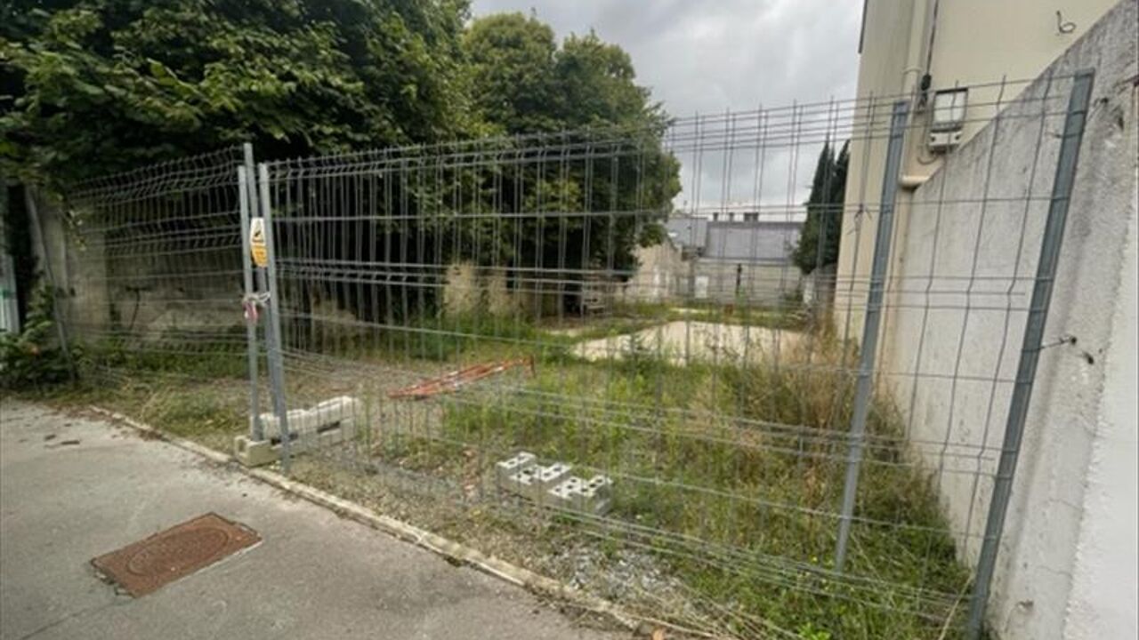 terrain  pièces 331 m2 à vendre à Nantes (44000)