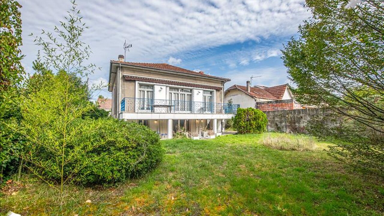 maison 9 pièces 255 m2 à vendre à Le Bouscat (33110)