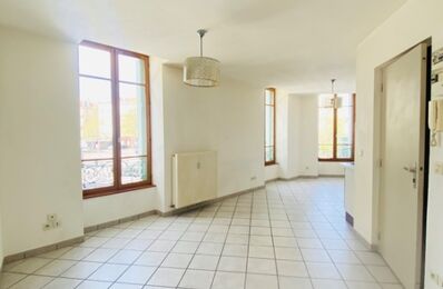 location appartement 560 € CC /mois à proximité de Châteauneuf-sur-Isère (26300)