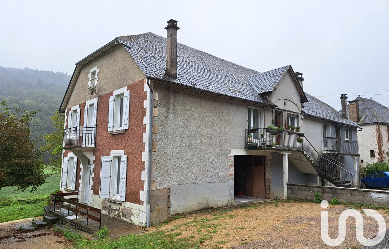 immeuble  pièces 215 m2 à vendre à Saint-Chamant (19380)