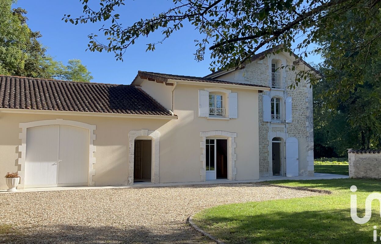 maison 7 pièces 161 m2 à vendre à Champniers (16430)