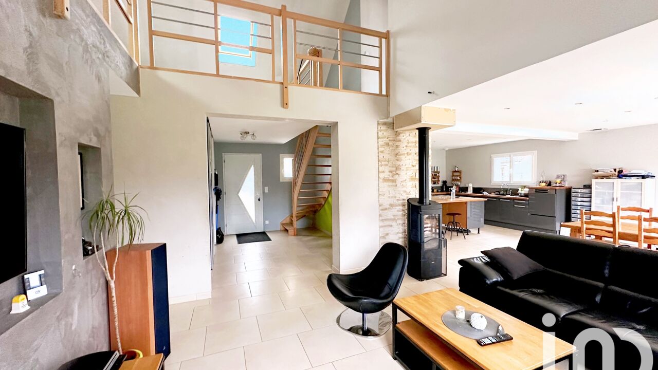 maison 7 pièces 167 m2 à vendre à Corquilleroy (45120)