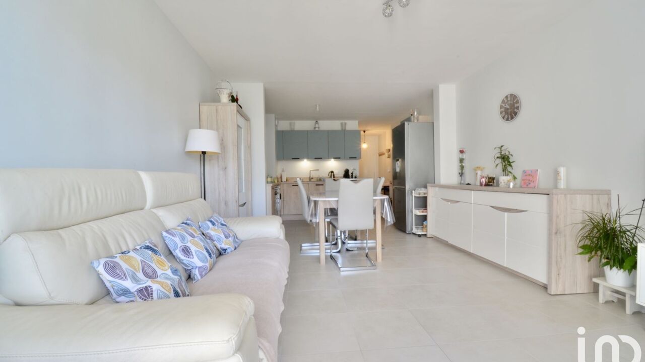 appartement 3 pièces 70 m2 à vendre à Cannes-Écluse (77130)