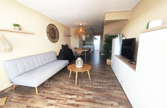 Marina individuelle P3 au calme plein sud avec garage attenant — photo 2