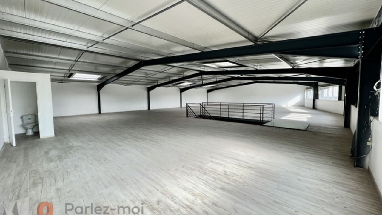 commerce 2 pièces 382 m2 à vendre à Saint-Priest-en-Jarez (42270)