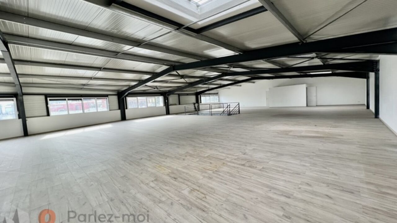 commerce 2 pièces 382 m2 à vendre à Saint-Priest-en-Jarez (42270)