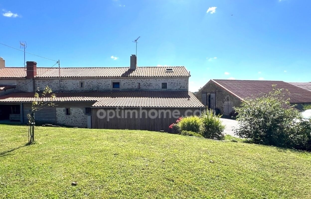 maison 6 pièces 165 m2 à vendre à Mortagne-sur-Sèvre (85290)