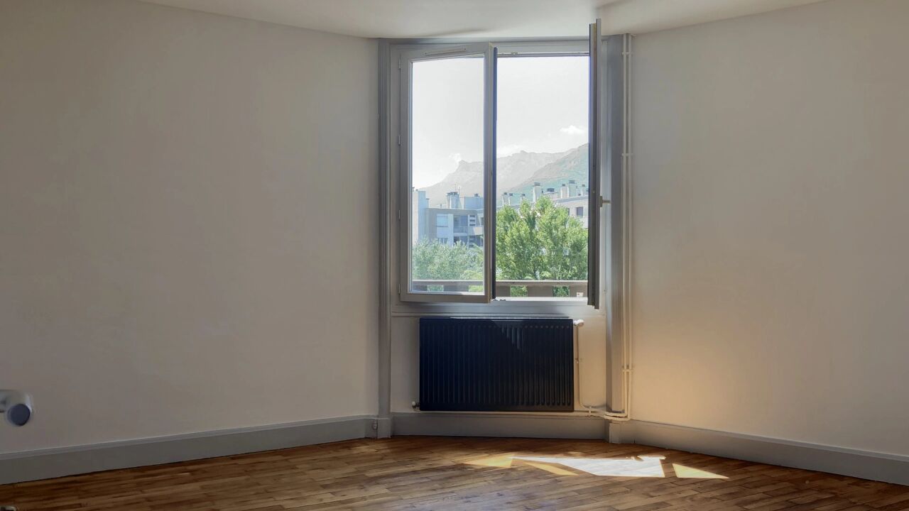 appartement 2 pièces 64 m2 à louer à Grenoble (38000)