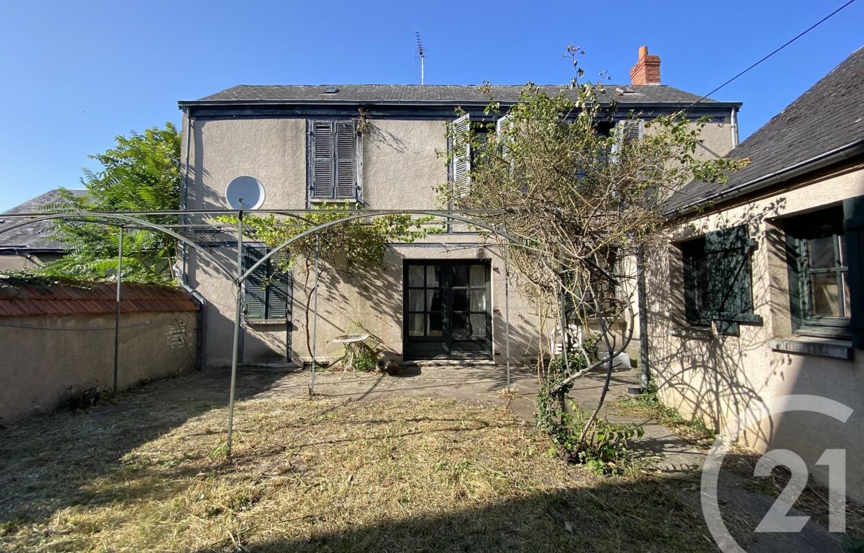 maison 5 pièces 121 m2 à vendre à Châteauroux (36000)