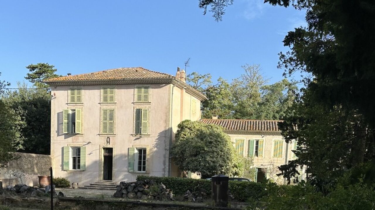 maison 14 pièces 382 m2 à vendre à Salon-de-Provence (13300)