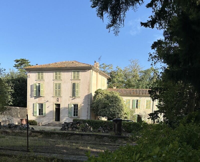 Villa / Maison 14 pièces  à vendre Salon-de-Provence 13300