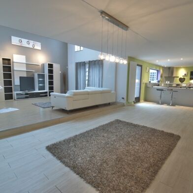 Maison 6 pièces 185 m²