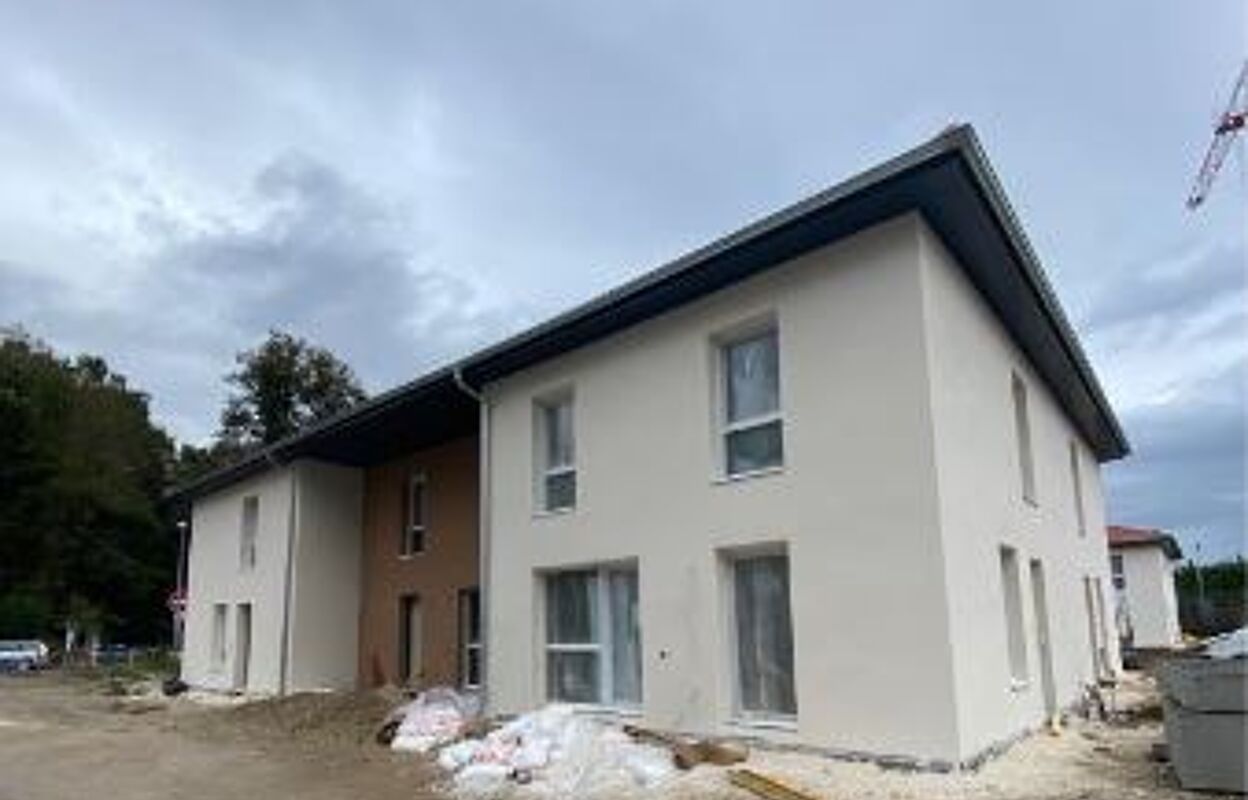 maison 4 pièces 82 m2 à louer à Villefontaine (38090)