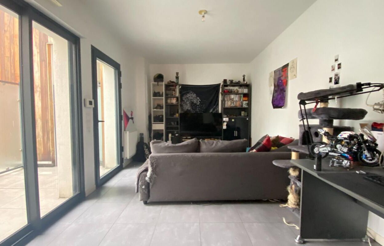 appartement 3 pièces 59 m2 à vendre à Bordeaux (33000)