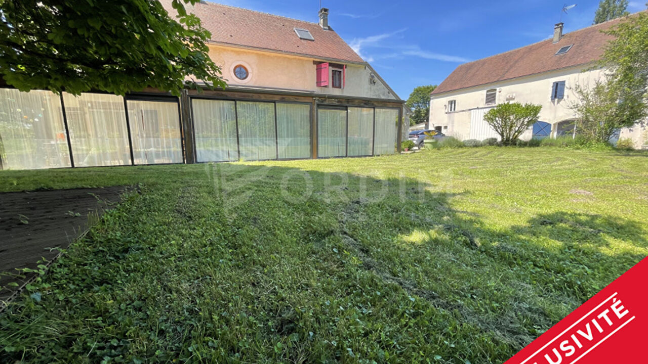 maison 7 pièces 273 m2 à vendre à Leugny (89130)