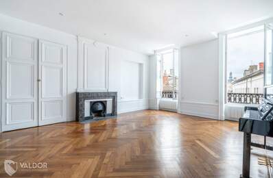 APPARTEMENT T4 100M2 BALCON HYPER CENTRE VILLEFRANCHE — photo du bien