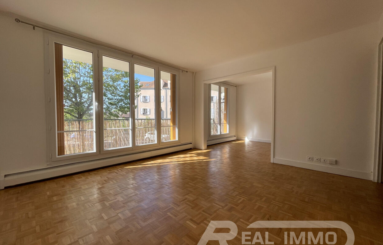 appartement 4 pièces 69 m2 à vendre à Neauphle-le-Château (78640)