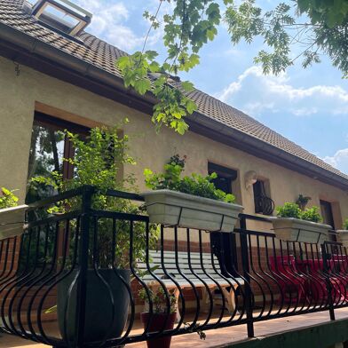 Maison 7 pièces 324000 €