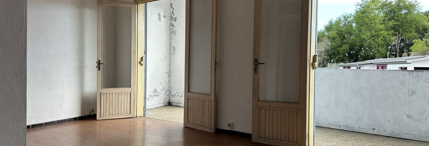 Commerce  317 m² à louer à L'Étang-Salé (97427)