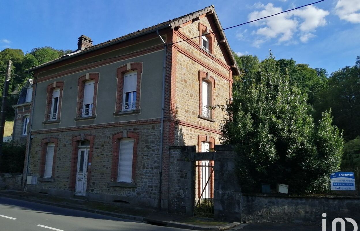 immeuble  pièces 165 m2 à vendre à Vire (14500)