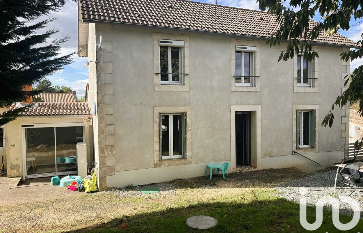 maison 4 pièces 135 m2 à vendre à Fomperron (79340)