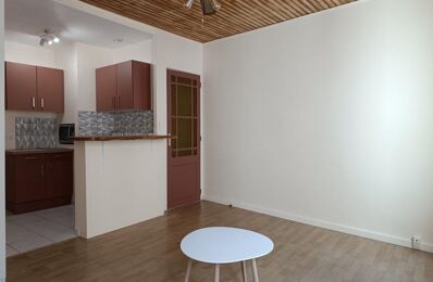 location appartement 430 € CC /mois à proximité de Gruissan (11430)