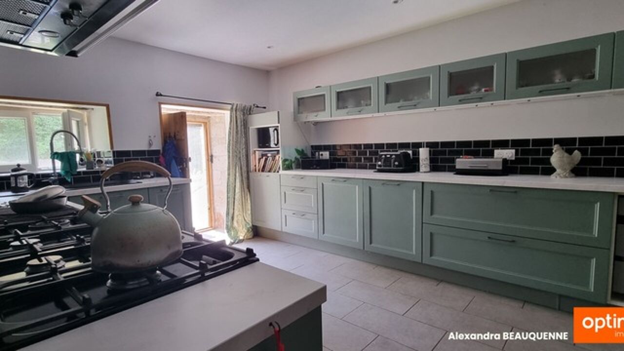 maison 8 pièces 200 m2 à vendre à Blanzay (86400)