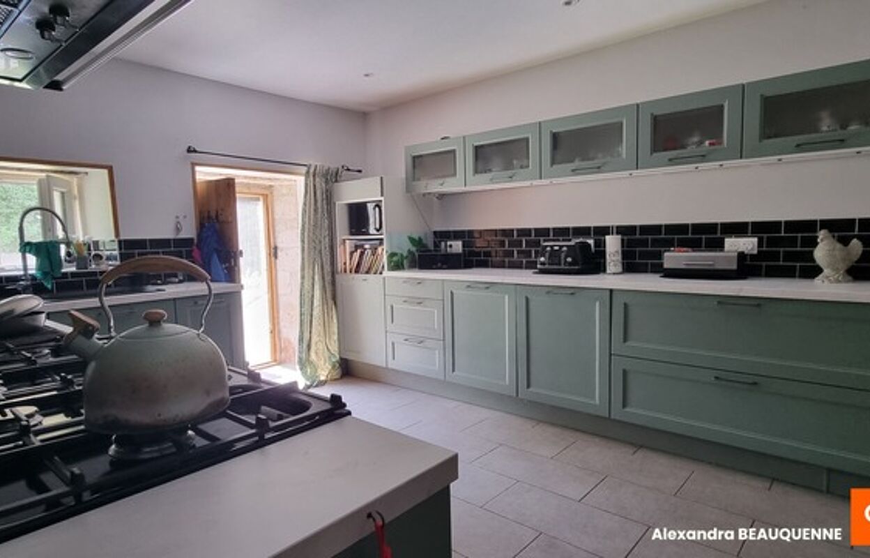 maison 8 pièces 200 m2 à vendre à Blanzay (86400)