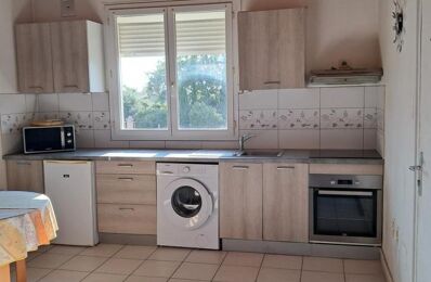 location appartement 498 € CC /mois à proximité de Sauveterre (30150)