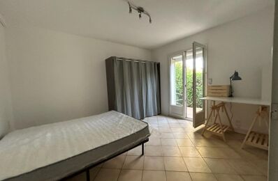 location appartement 340 € CC /mois à proximité de Uzein (64230)