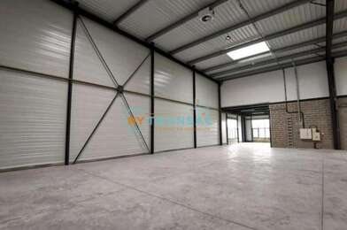 Local industriel  648000 €
