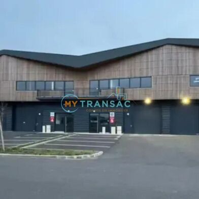 Local industriel  759500 €