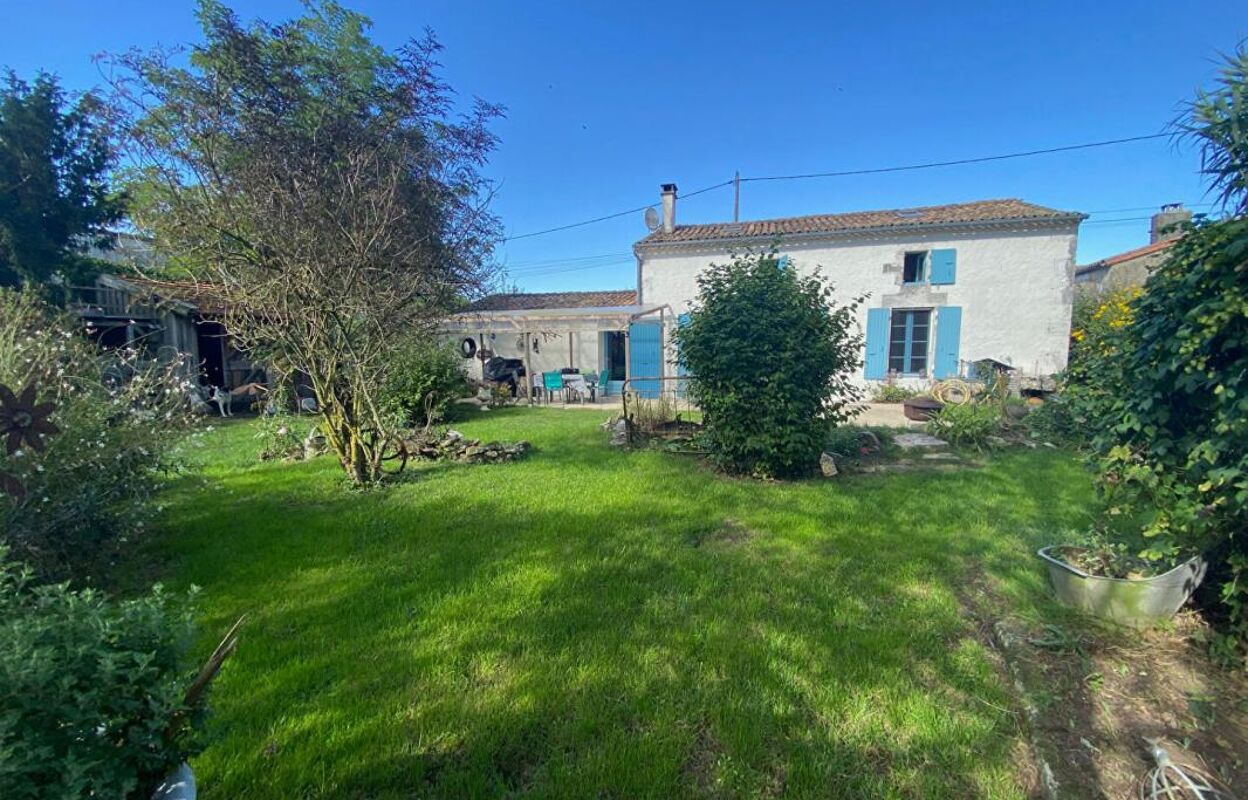 maison 5 pièces 145 m2 à vendre à Le Gua (17600)