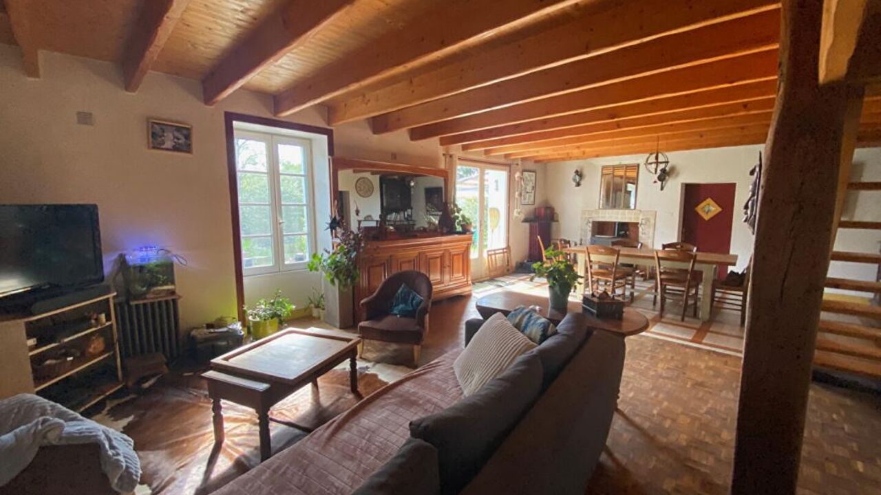 maison 5 pièces 145 m2 à vendre à Le Gua (17600)