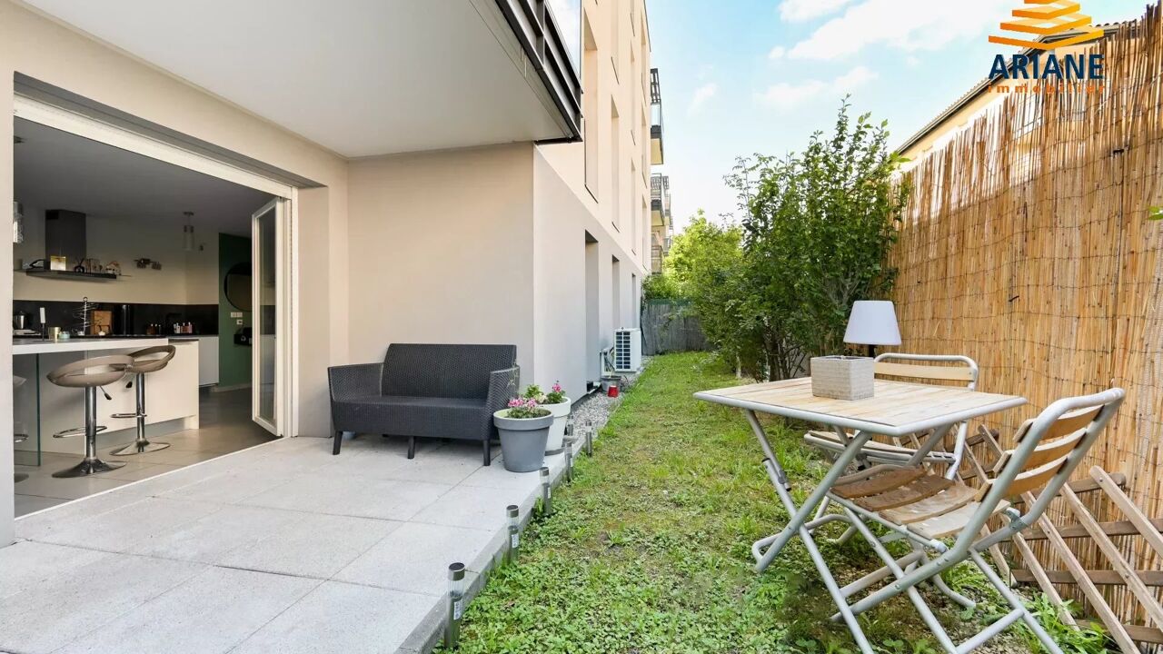 appartement 3 pièces 65 m2 à vendre à Saint-Priest (69800)