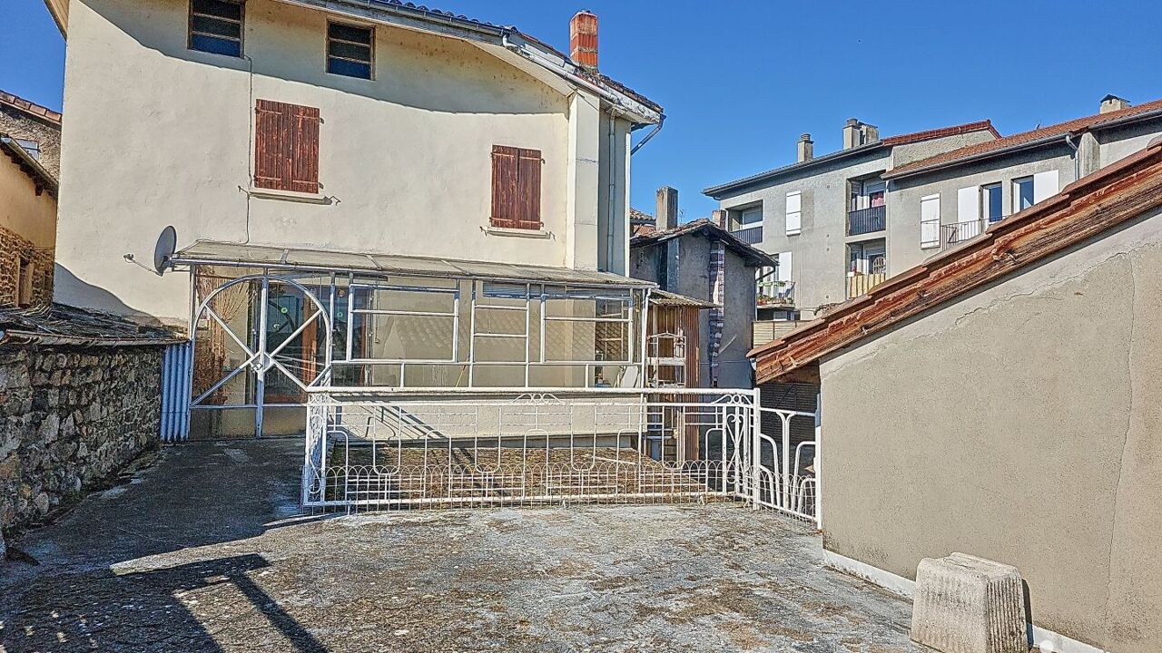 maison 10 pièces 227 m2 à vendre à Saint-Pierre-de-Bœuf (42520)