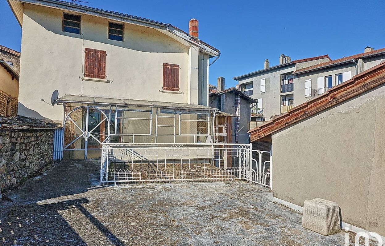 maison 10 pièces 227 m2 à vendre à Saint-Pierre-de-Bœuf (42520)