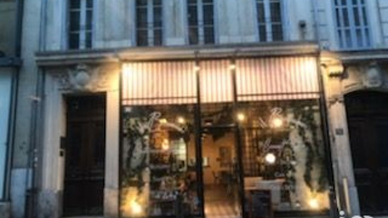 commerce  pièces 90 m2 à vendre à Marseille 1 (13001)