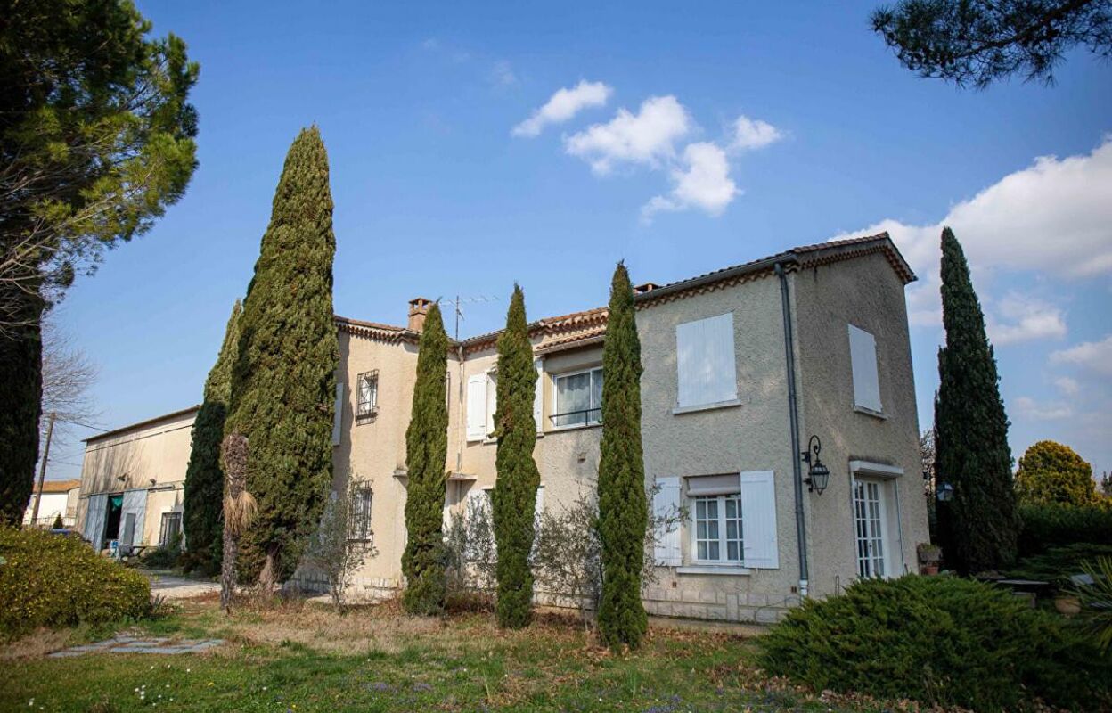 maison 9 pièces 280 m2 à vendre à Avignon (84000)