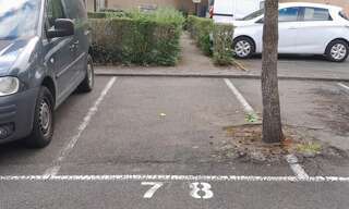 Garage   m² à louer à Houdan (78550)