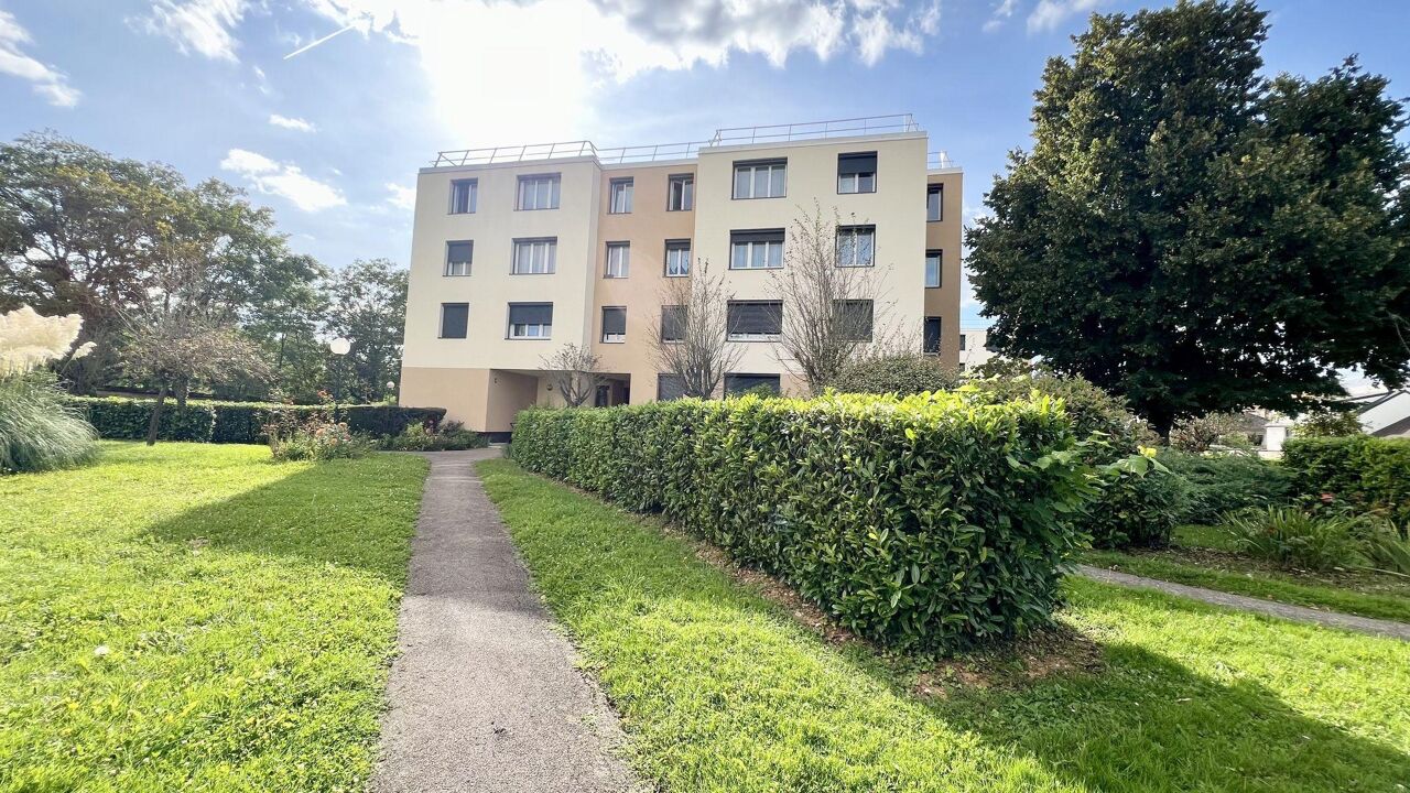 appartement 4 pièces 81 m2 à vendre à Sainte-Geneviève-des-Bois (91700)