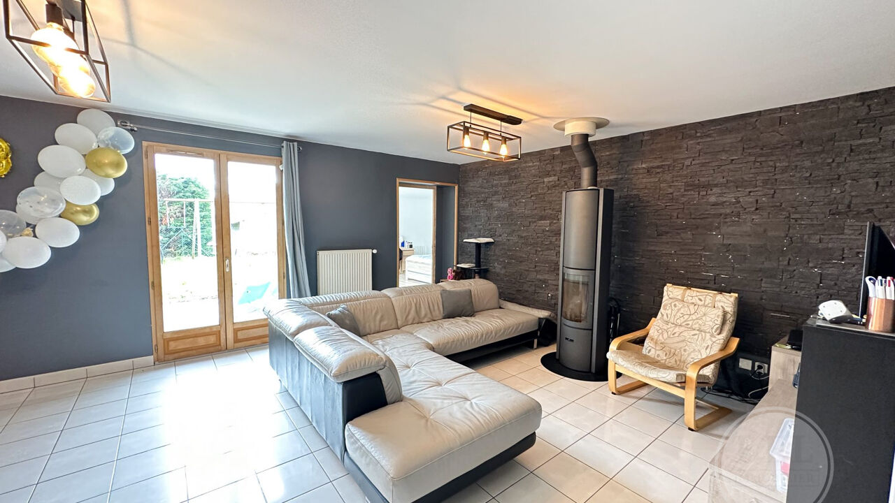 maison 5 pièces 112 m2 à vendre à Chazelles-sur-Lyon (42140)