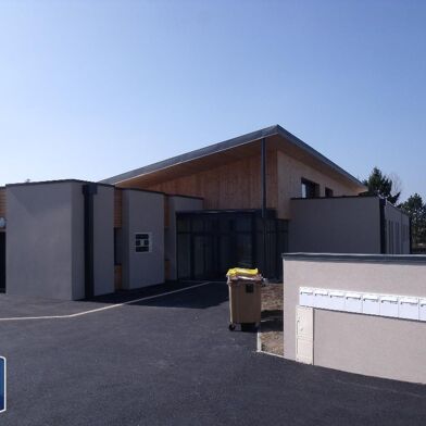 Bureau 1 pièces 390 €