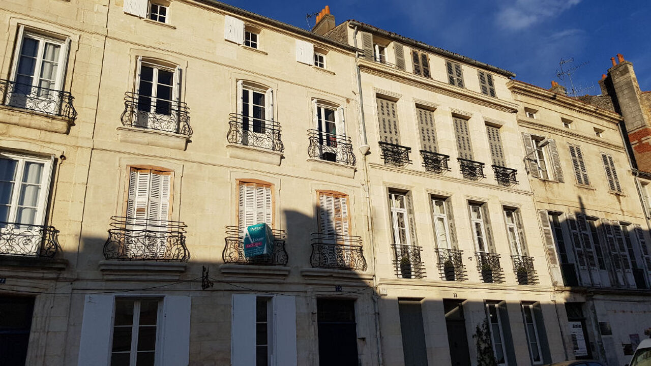 appartement 3 pièces 70 m2 à louer à Rochefort (17300)