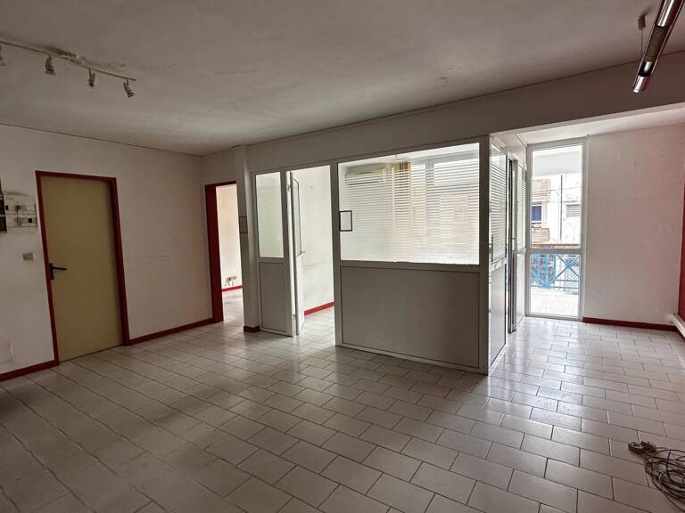 CENTRE-VILLE CAYENNE CENTRE VILLE CAYENNE - LOCAL COMMERCIAL OU APPARTEMENT. — photo 1