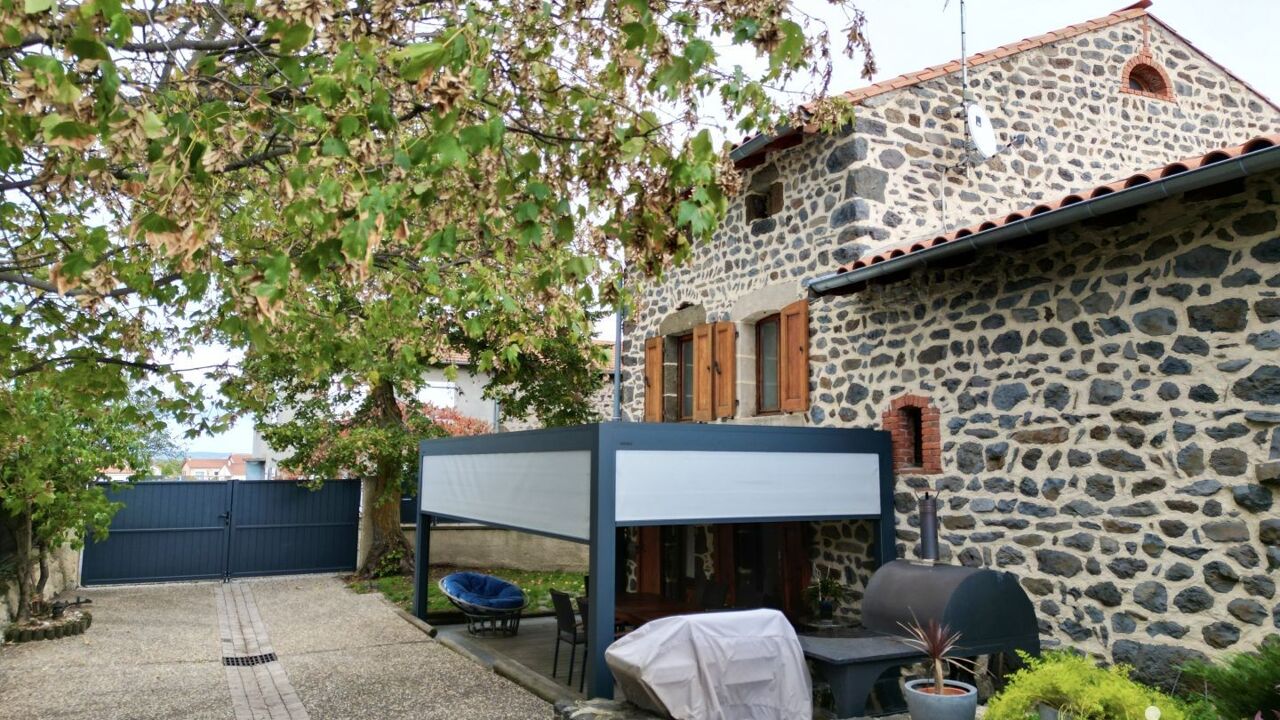 maison 7 pièces 212 m2 à vendre à Saint-Vidal (43320)