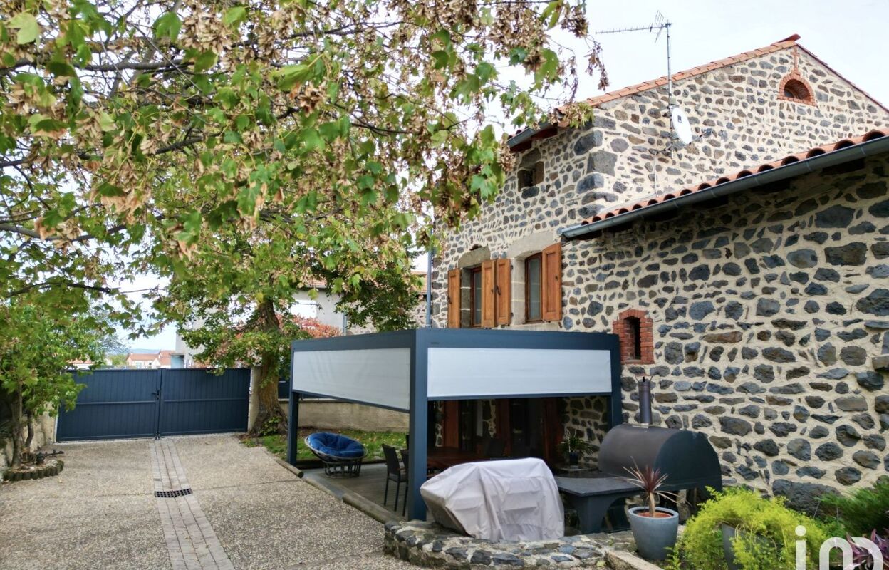 maison 7 pièces 212 m2 à vendre à Saint-Vidal (43320)