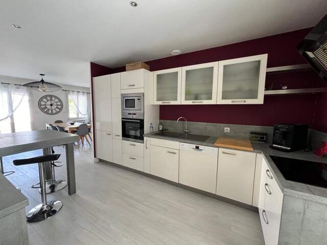 Plain-pied - 4 chambres — photo du bien